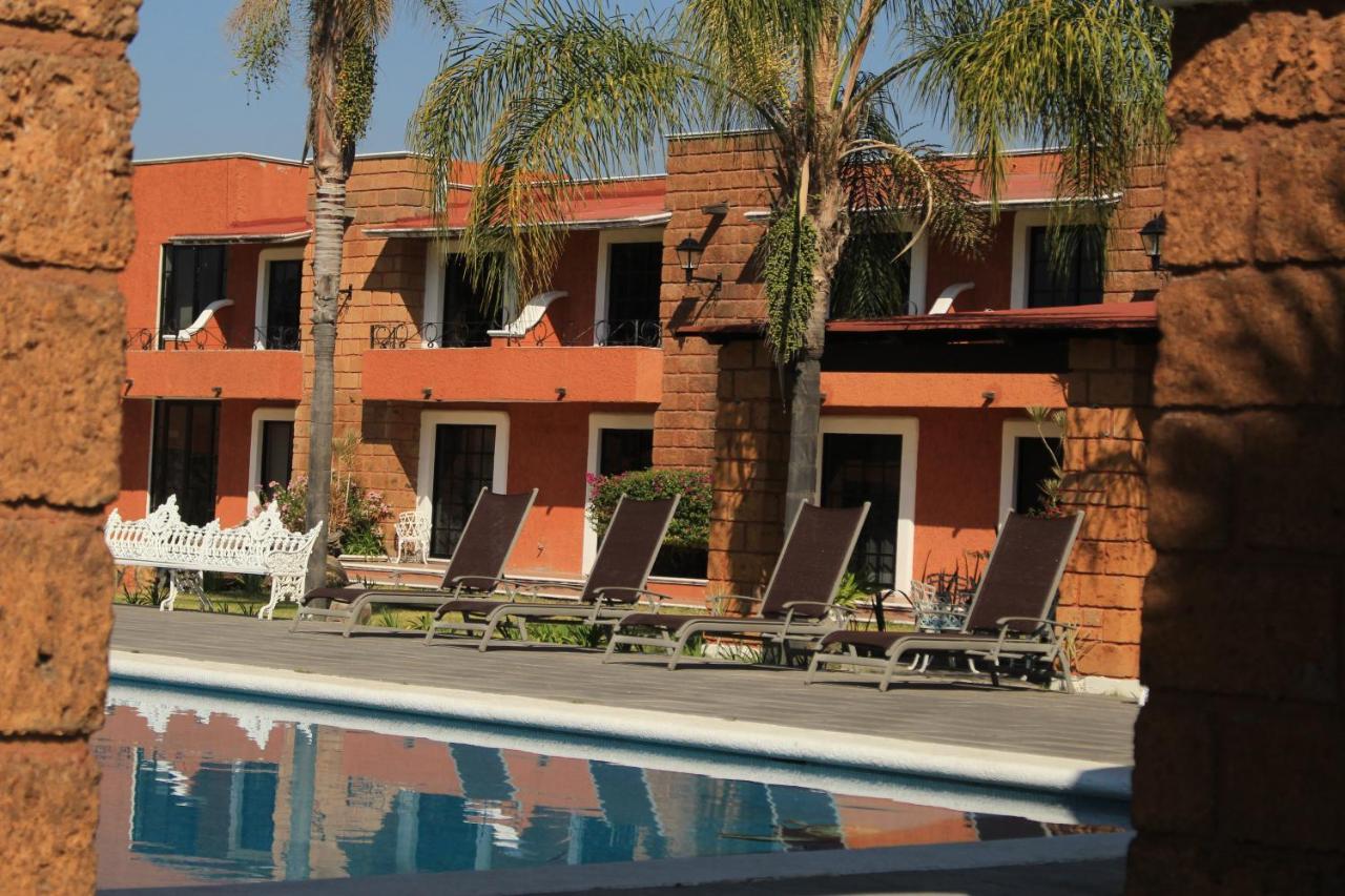 Hotel Meson Del Puente Acambaro Exterior photo
